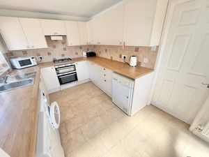 Acacia Drive Great Sutton